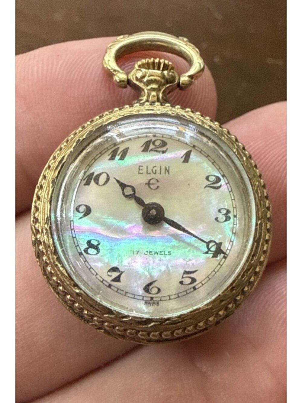 Elgin Mother Of Pearl Dial Ladies Pocket Watch Floral Gold 17 Jewels